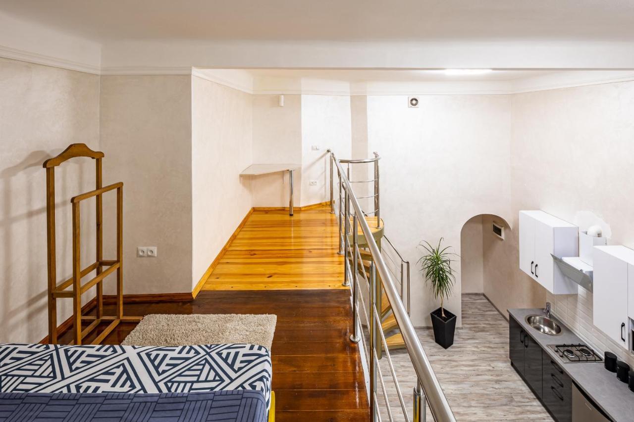 Apartment On Kovzhuna Street Львов Экстерьер фото