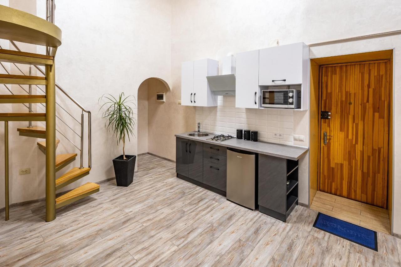 Apartment On Kovzhuna Street Львов Экстерьер фото