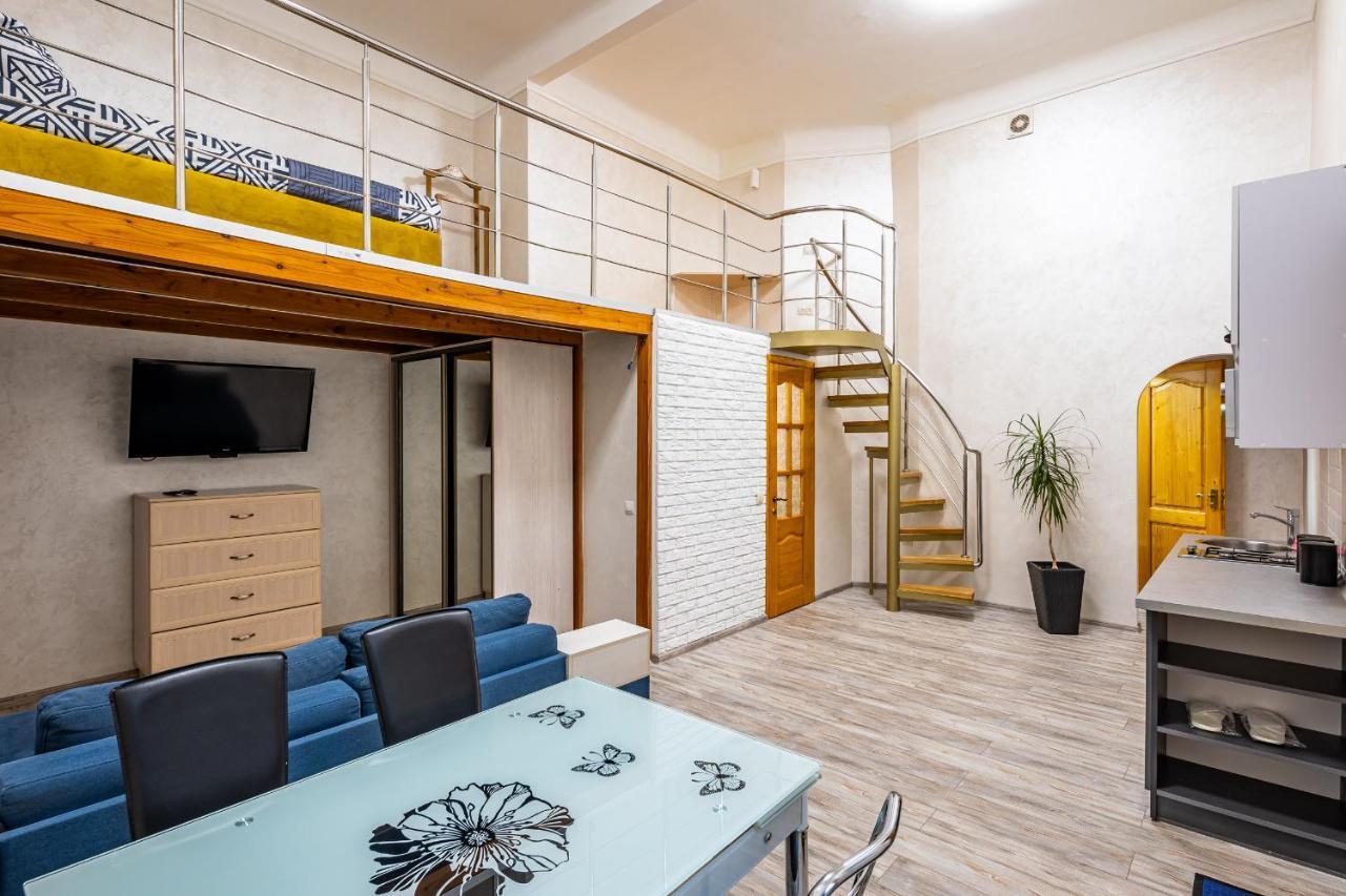 Apartment On Kovzhuna Street Львов Экстерьер фото