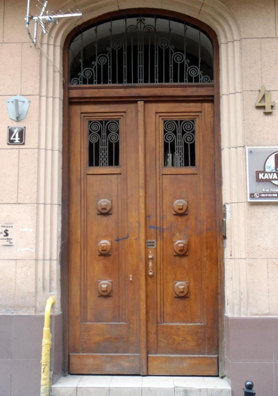 Apartment On Kovzhuna Street Львов Экстерьер фото